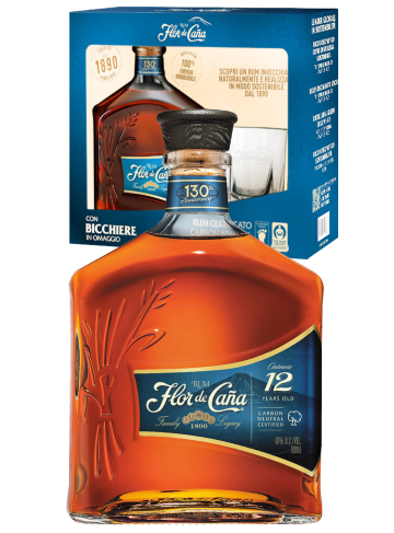 Rum Centenario 12YO con un bicchiere